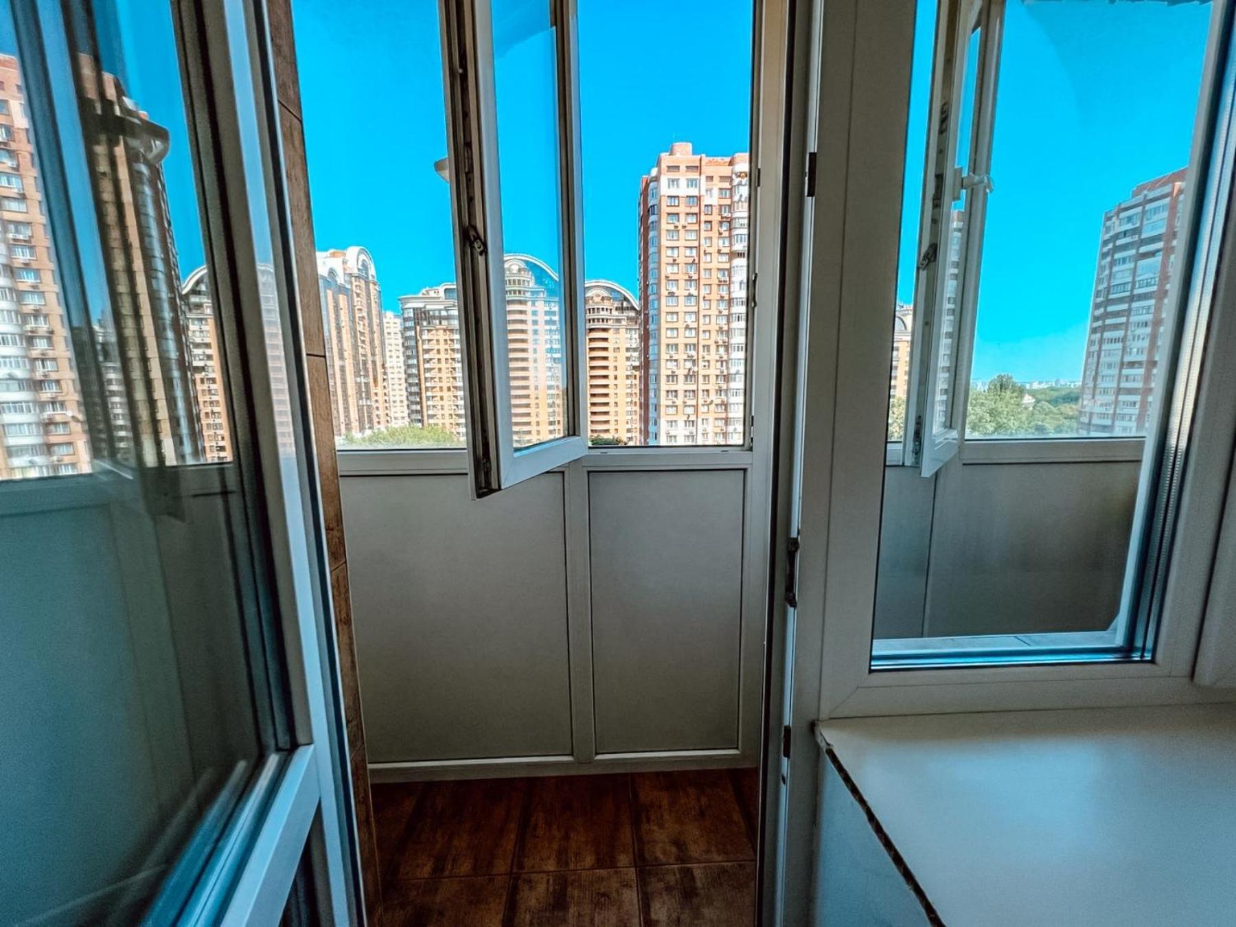 Apartments On Pechersk Kiev Luaran gambar